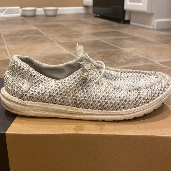 Hey dudes. Size 7. White and Grey. Slightly worn. - Picture 3 of 5